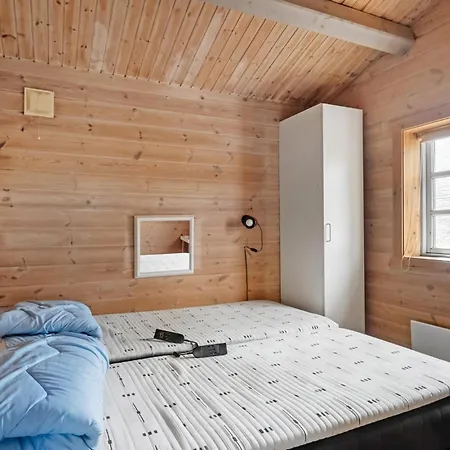 3 Bedroom Awesome In *