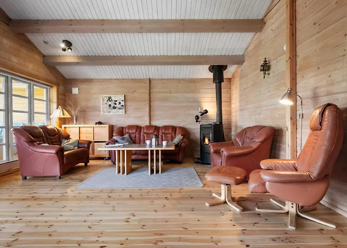3 Bedroom Awesome In * سالغيليز