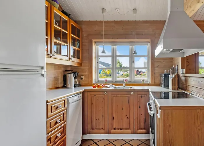 بيت للعطل 3 Bedroom Awesome In