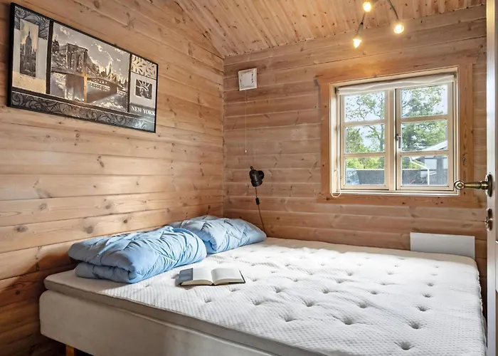 بيت للعطل 3 Bedroom Awesome In *